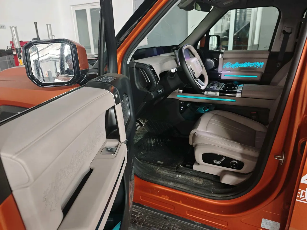 Jetour vertical and horizontal 2025 G700 CDM-O 2.0T longitudinal wild version 5 automatic gear 3