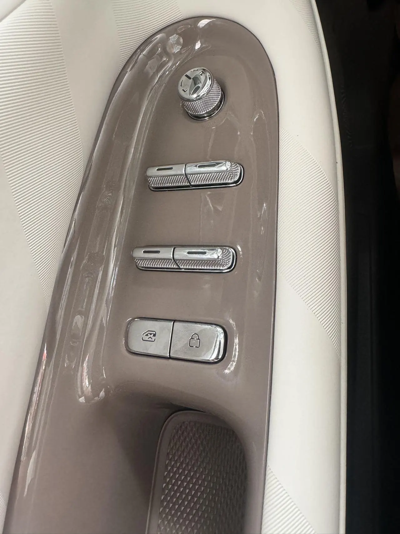 WuLing 2026 Plantronics Pro 403km Enjoy Automatic Gear 8