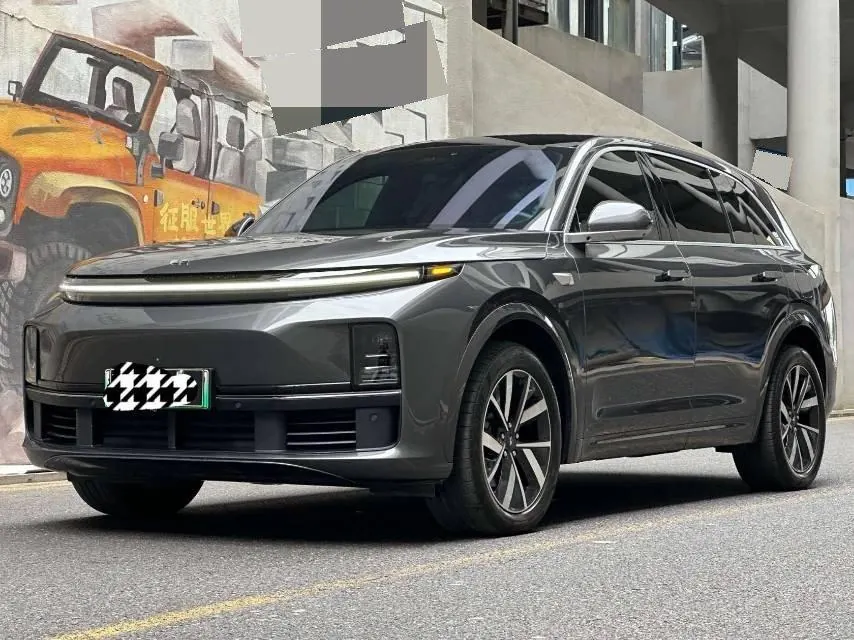 Открыть галерею: Li 2023 L7 Air automatic gear
