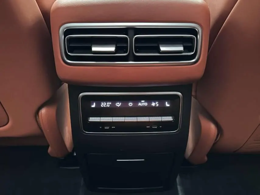 Li 2023 L7 Air automatic gear 2