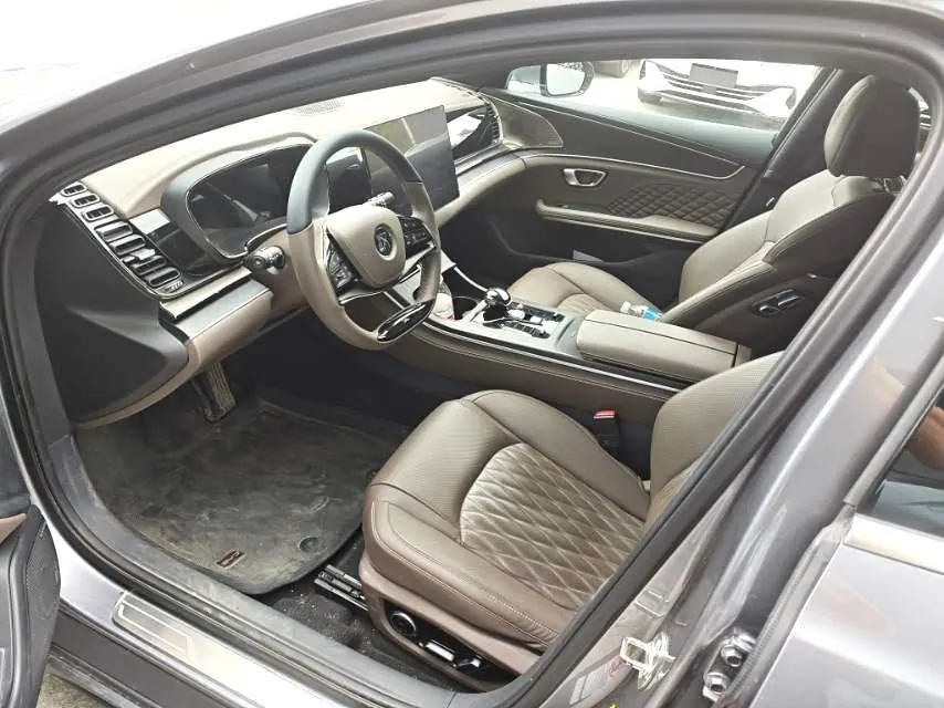 BYD 2024 Han DM-i 1.5T stepless glory version 121KM exclusive automatic gear 4