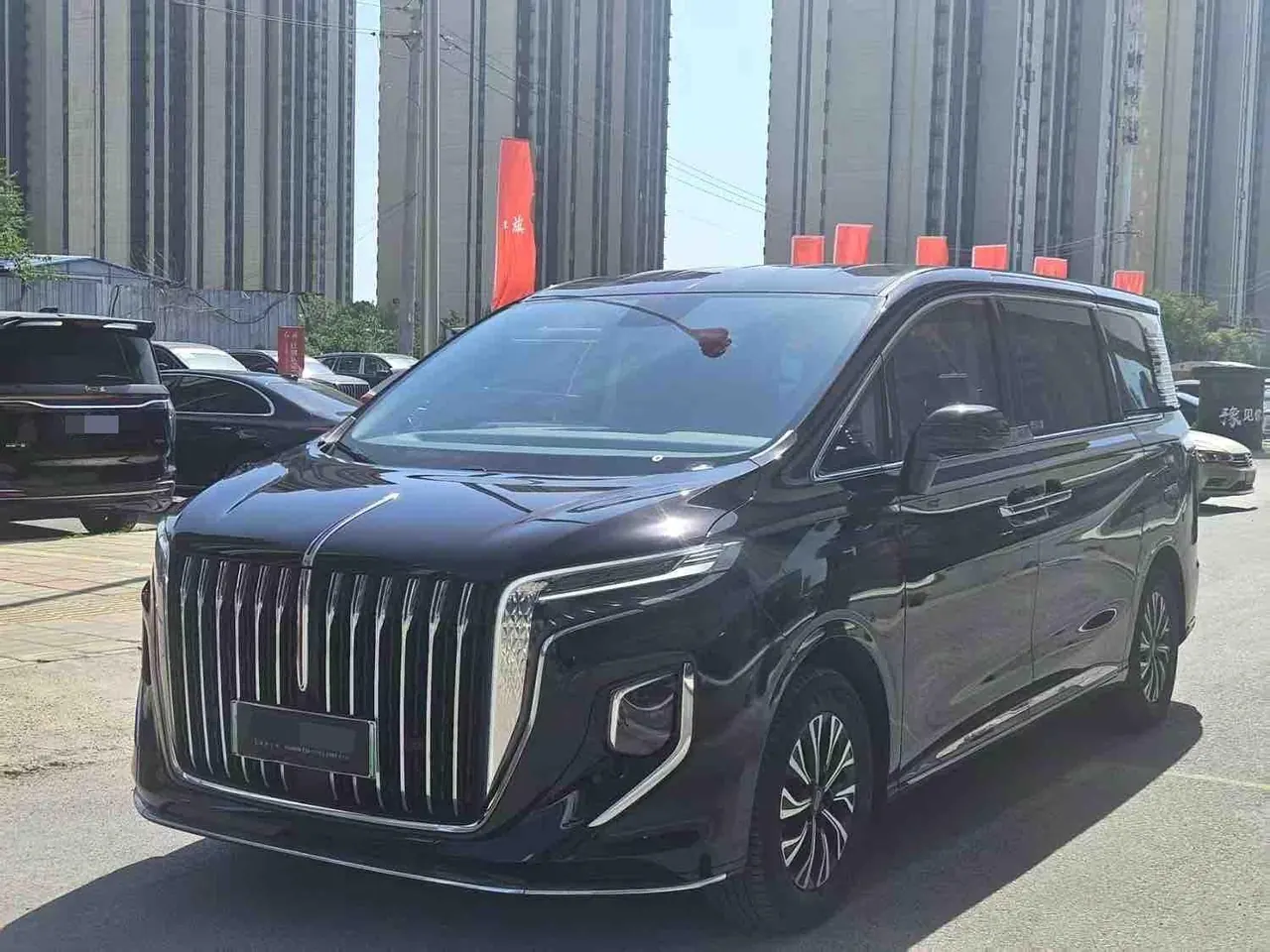 HongQi 2024 HQ9 PHEV 2.0T 4WD Business Edition Automatic Gear - View 1