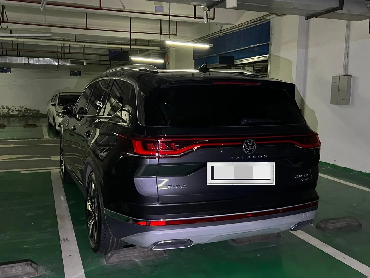 Volkswagen 2024 models 2.0TSI 380TSI 4-wheel luxury Pro 6-seat automatic gear 6