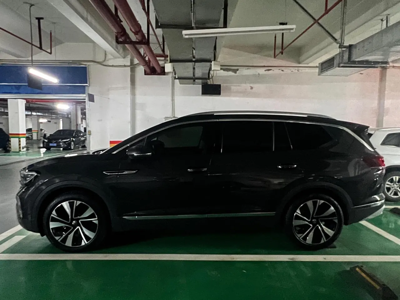 Volkswagen 2024 models 2.0TSI 380TSI 4-wheel luxury Pro 6-seat automatic gear 8