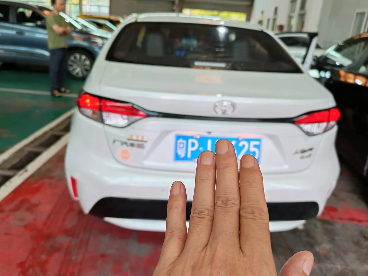 Toyota 2021 Lei Ling 1.2T Stepless 185T Deluxe Automatic Gear 5