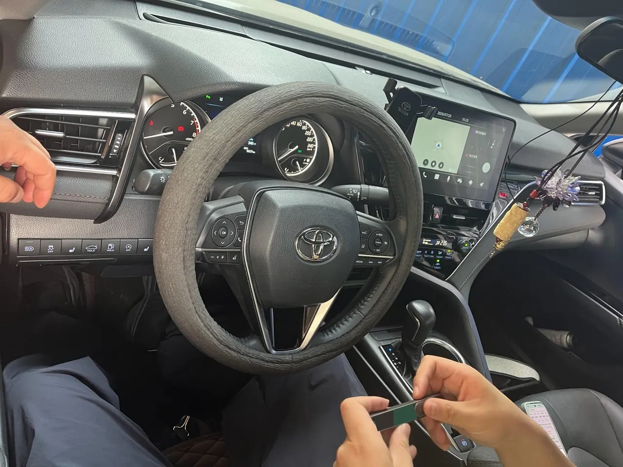Toyota 2021 Camry 2.0G Stepless Deluxe Edition Automatic Gear 3