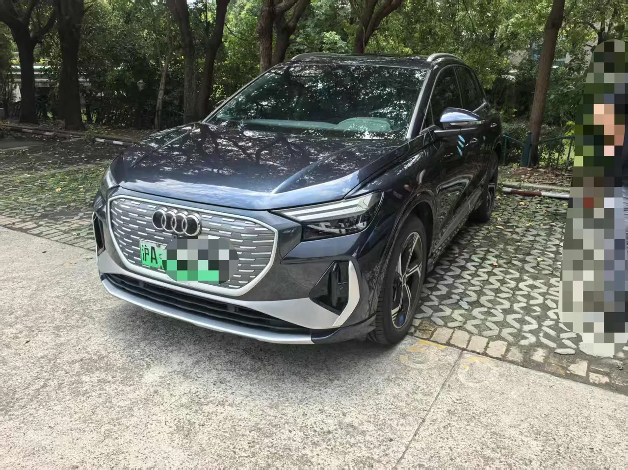 Open image lightbox: Audi 2022 Q4 e-tron 50 Quattro Creation Edition Automatic Gear
