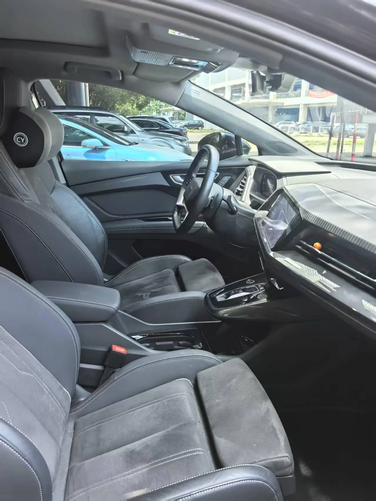 Audi 2022 Q4 e-tron 50 Quattro Creation Edition Automatic Gear 5