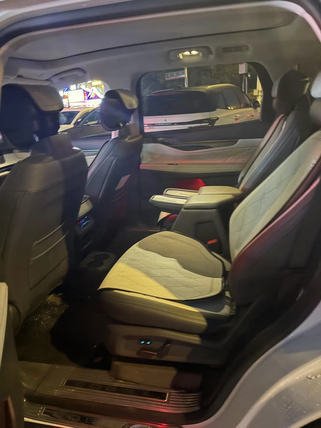 Ford 2023 sharp L HYBRID 2.0T stepless EcoBoost two-wheel drive 7-seat luxury automatic gear 8