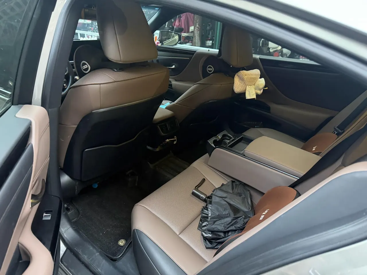 Lexus ES (Imported) 2023 ES200 2.0 Stepless Premium Edition Automatic Gear 3