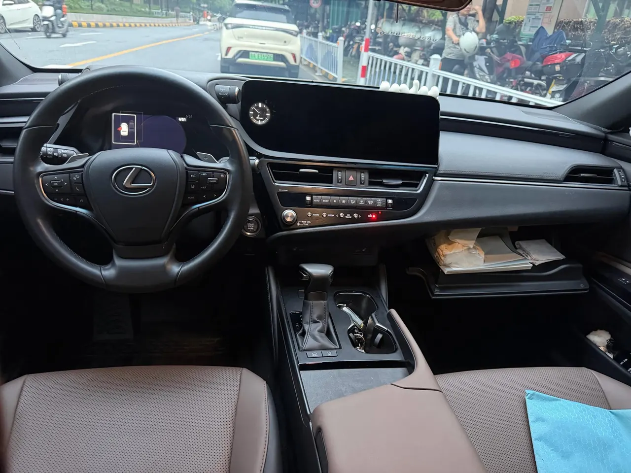 Lexus ES (Imported) 2023 ES200 2.0 Stepless Premium Edition Automatic Gear 4