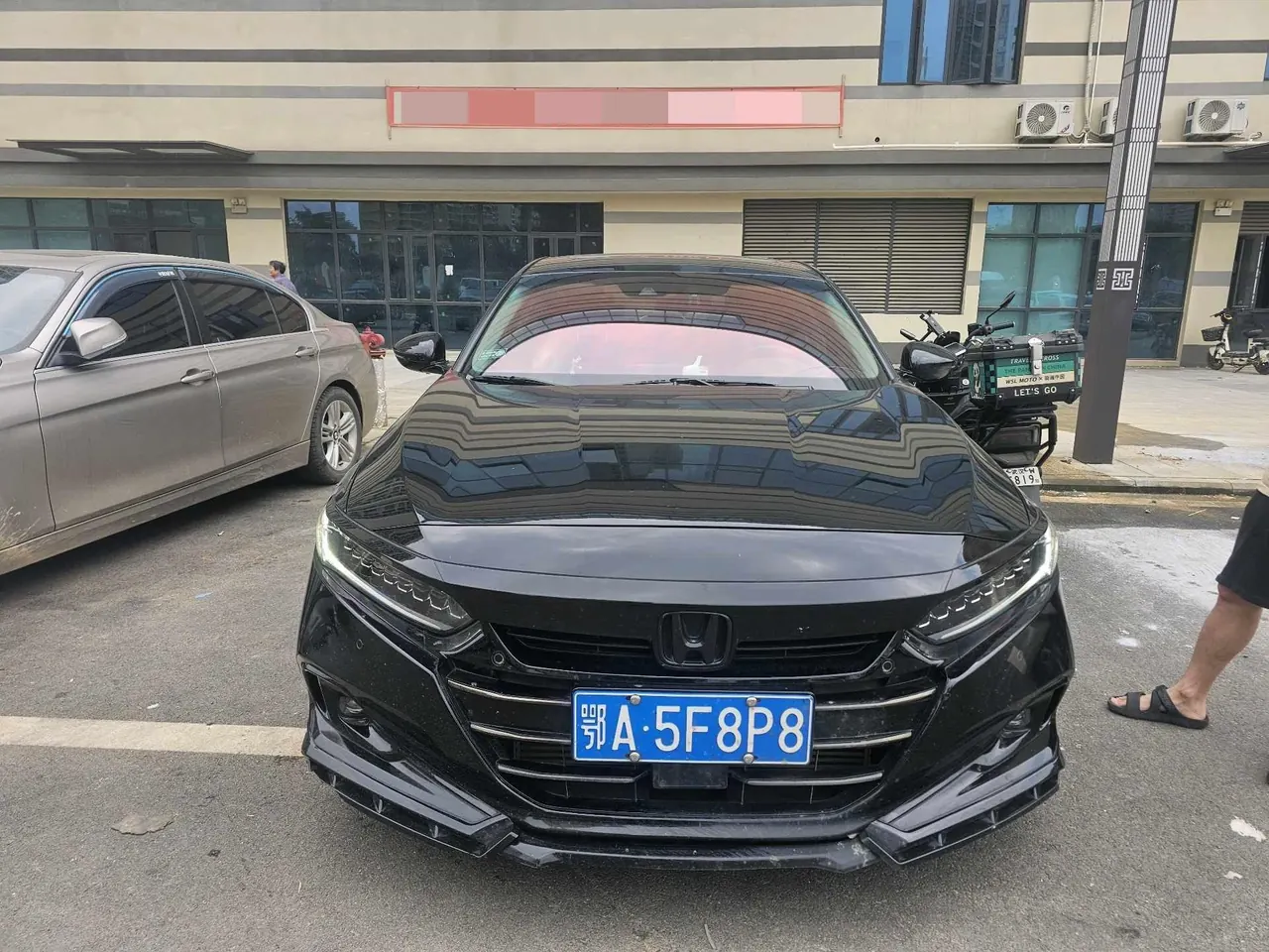 Honda 2022 10th Generation Accord 1.5T Stepless 260TURBO Magic Night Premium Edition Automatic Gear 3