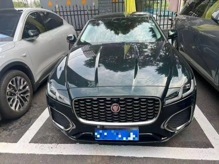 Jaguar 2022 XFL 2.0T P 12500.00g Drive Enjoy Deluxe Edition Automatic Gear 2