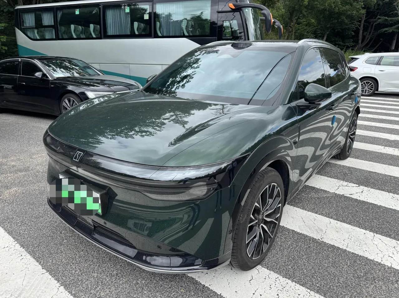 Открыть галерею: Zeekr 2025 Zeekr 7X 75kWh rear drive smart driving version automatic transmission