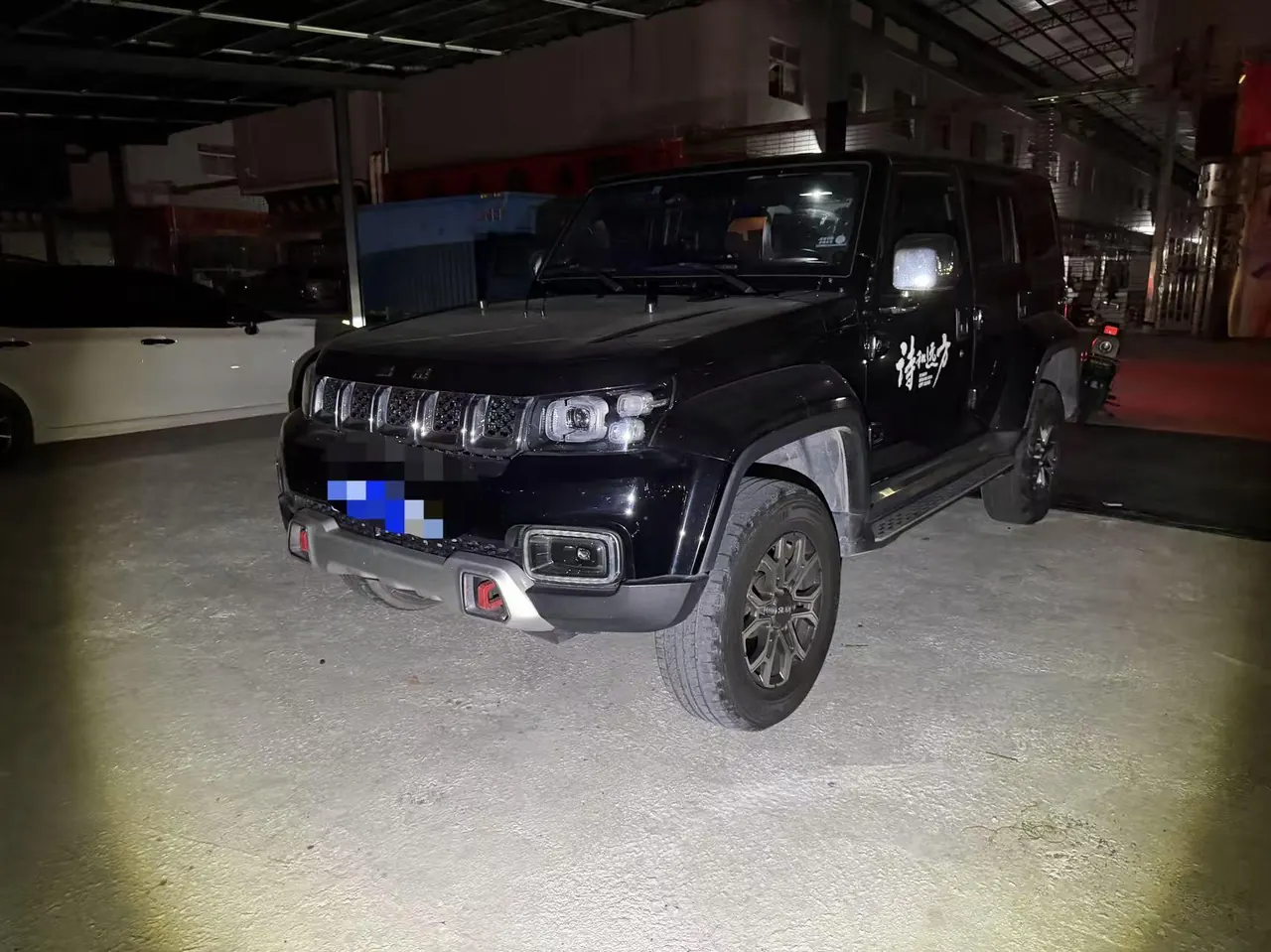 Open image lightbox: Beijing 2020 BJ40 2.0T 4-wheel drive city hunter version chivalrous automatic gear