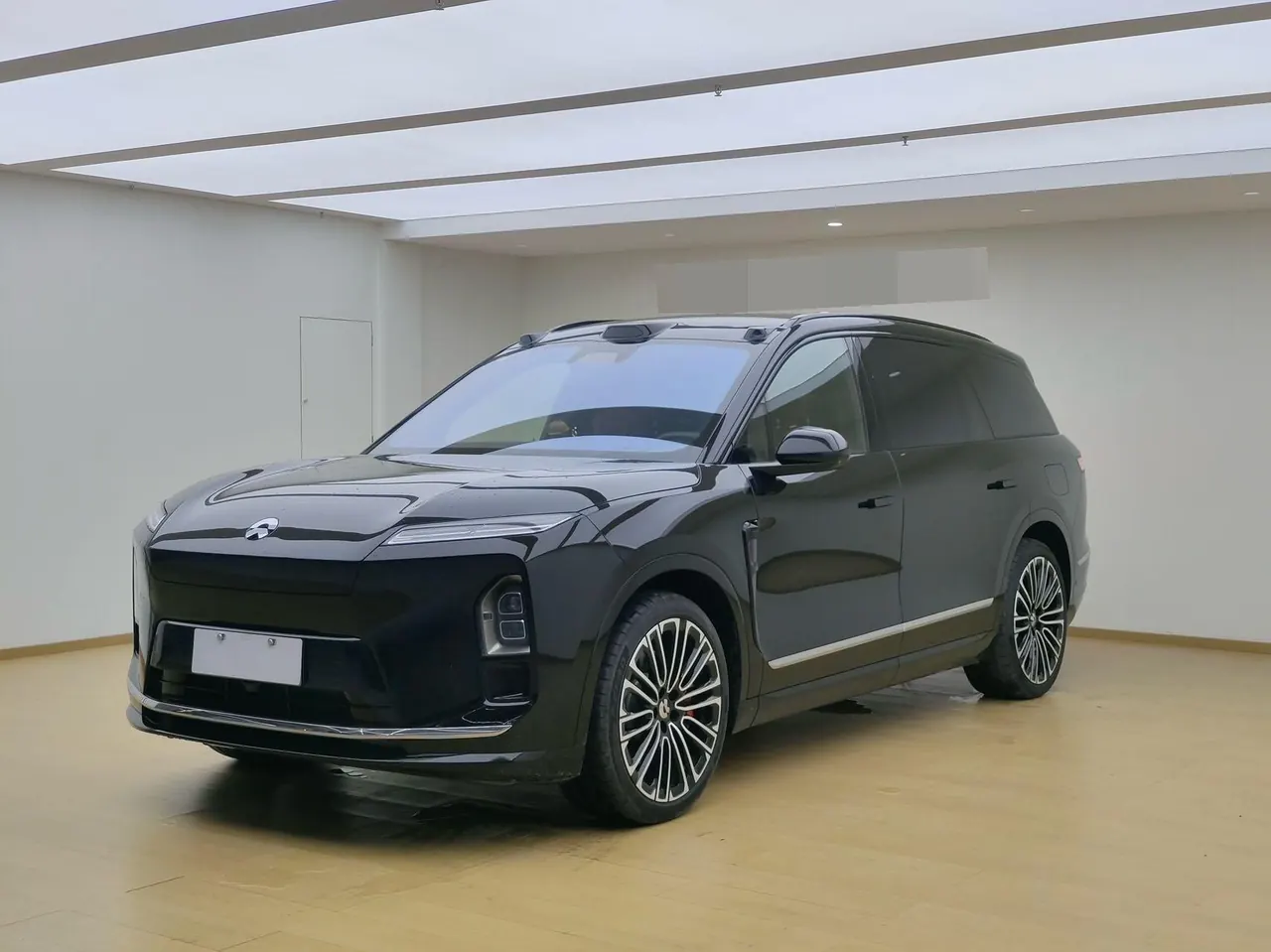 Open image lightbox: NIO 2026 ES8 6‑Seater Executive Signature Edition Automatic Transmission