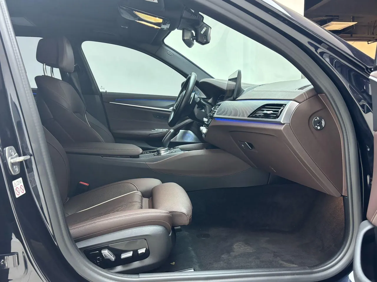 BMW 5 Series 2021 530Li 2.0T Exclusive M Sports Suit Automatic Gear 5