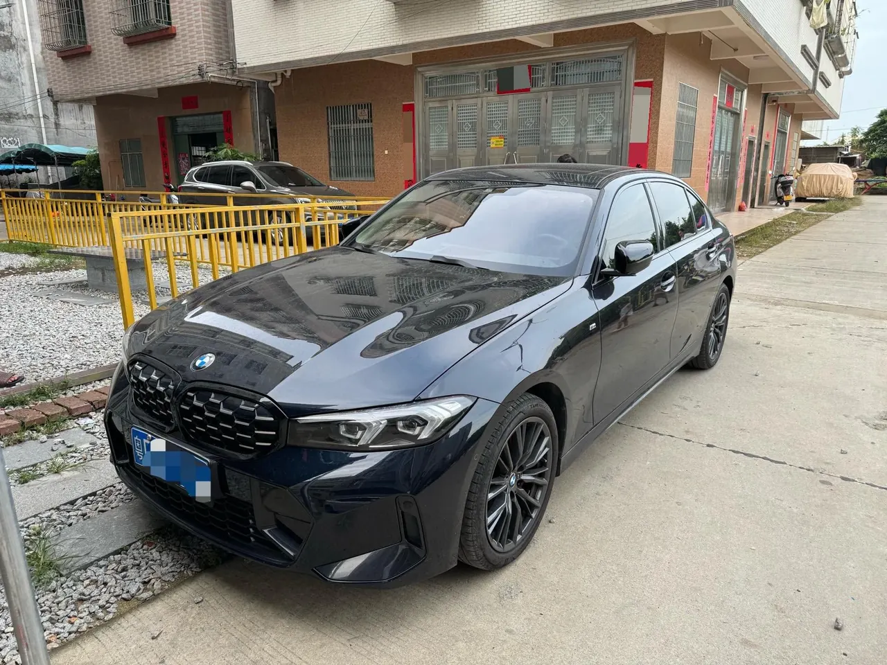 BMW 3 Series 2024 325Li 2.0T M Sports Obsidian Night Suit Automatic Gear - View 1