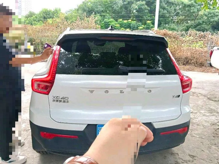 Volvo 2021 XC40 2.0T T4 4WD Zhiyuan Sports Edition Automatic Gear 5