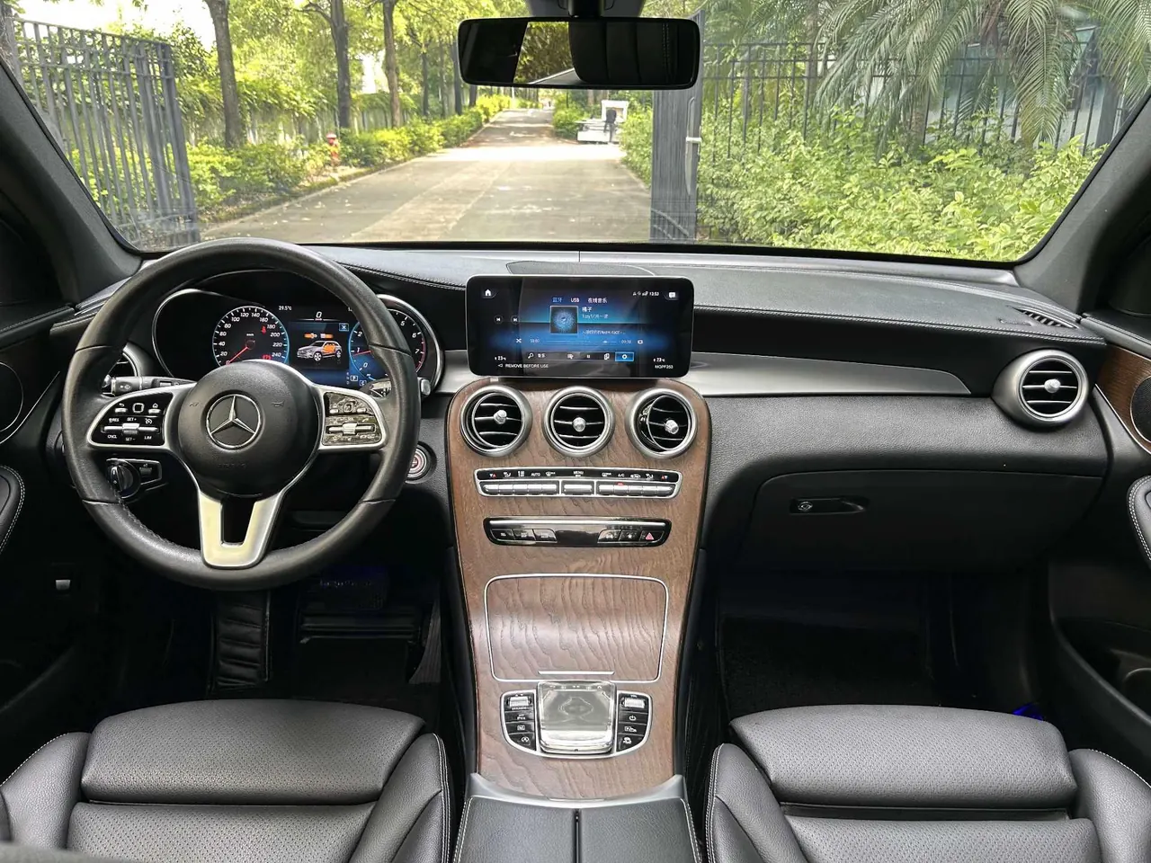 Mercedes Benz 2022 GLC 300 L 4MATIC 2.0T Dynamic Zhen Tibetan Edition Automatic Gear 9