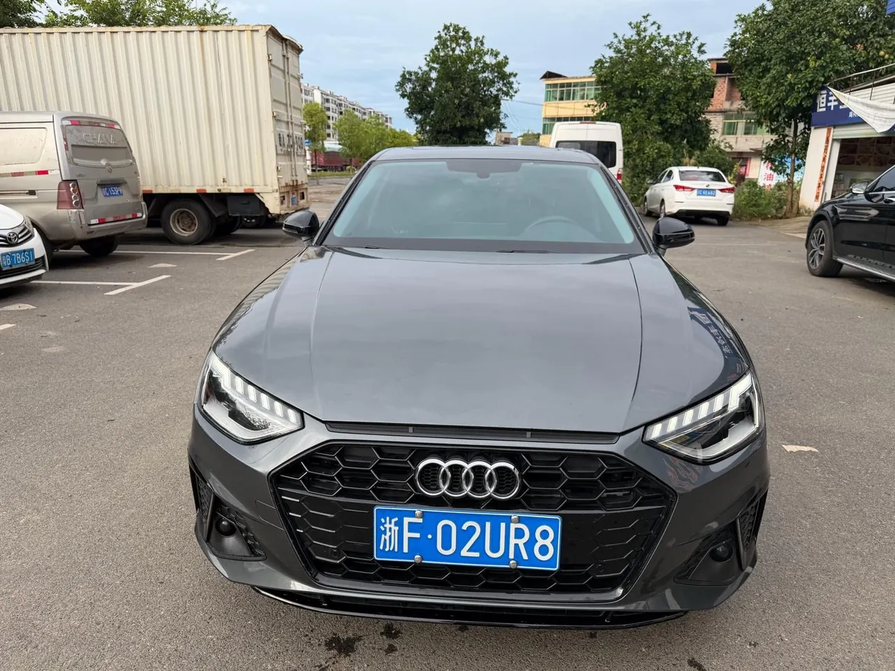 Audi 2023 A4L 2.0TFSI 40TFSI Deluxe Dynamic Automatic 3
