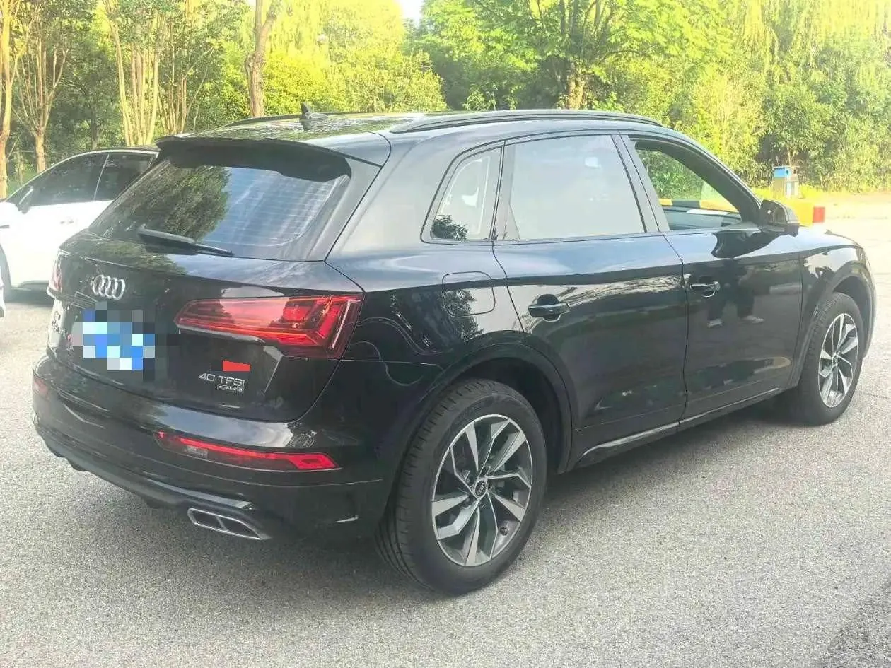 Audi 2023 Q5L 2.0TFSI 40TFSI luxury dynamic automatic 3