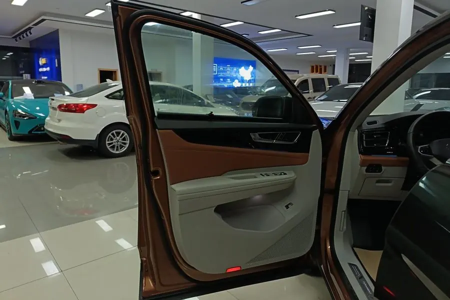 Volkswagen 2022 Tuang 2.0TSI 380TSI 4WD Respect Flagship Automatic Transmission 8