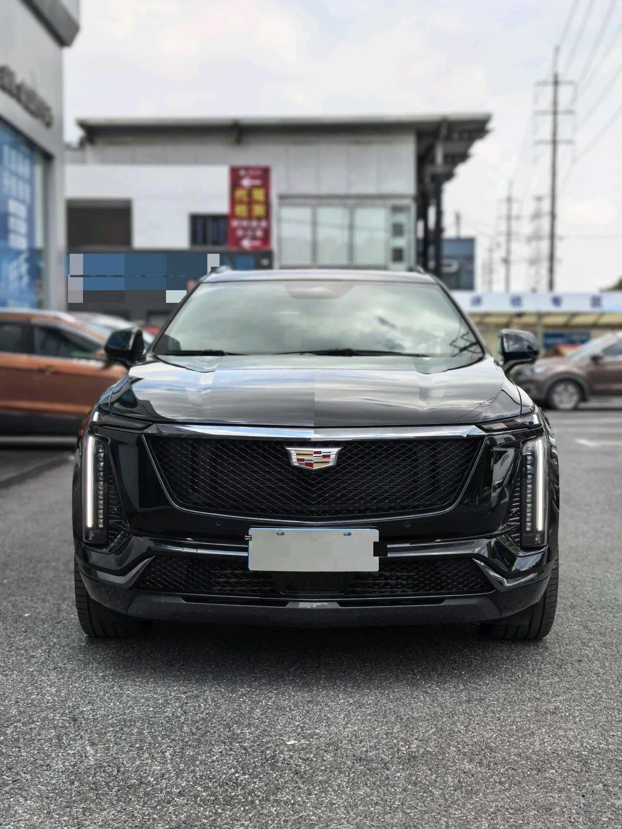 Cadillac 2024 XT5 48V 2.0T 4-wheel drive platinum automatic gear 2