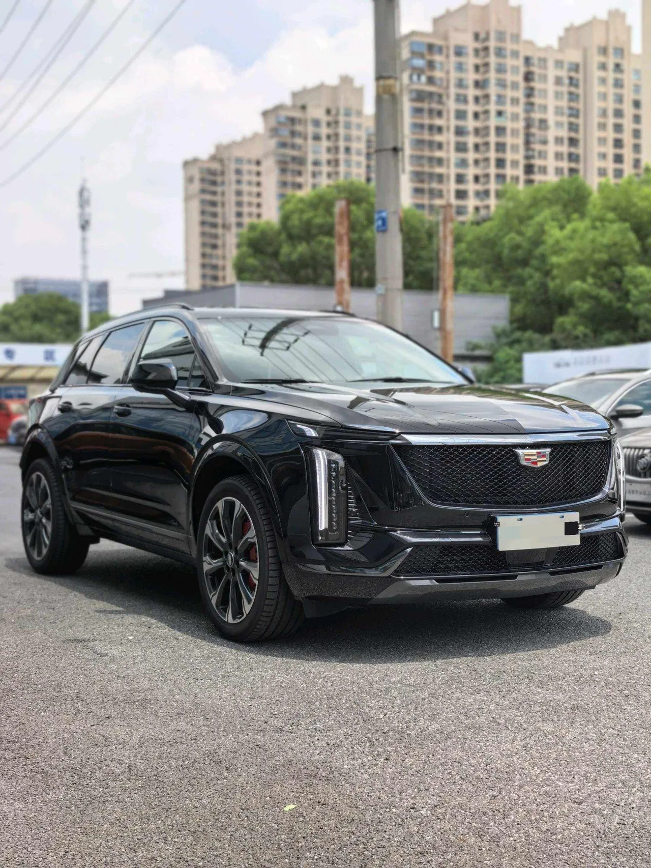 Cadillac 2024 XT5 48V 2.0T 4-wheel drive platinum automatic gear 3