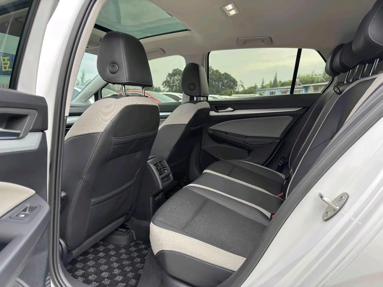 Volkswagen 2021 Golf 8 PRO 1.4TSI 280TSI Automatic 6