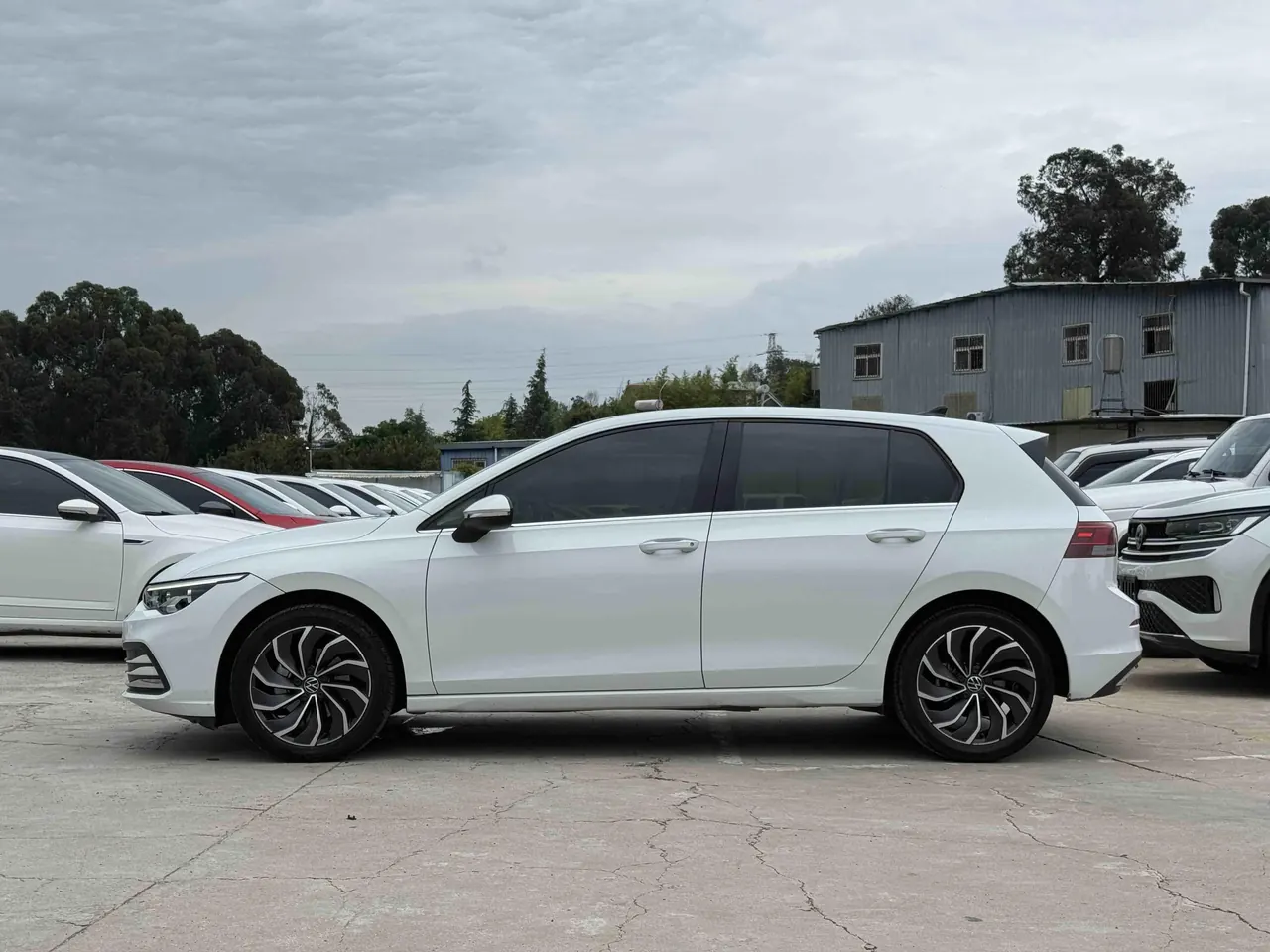 Volkswagen 2021 Golf 8 PRO 1.4TSI 280TSI Automatic 9