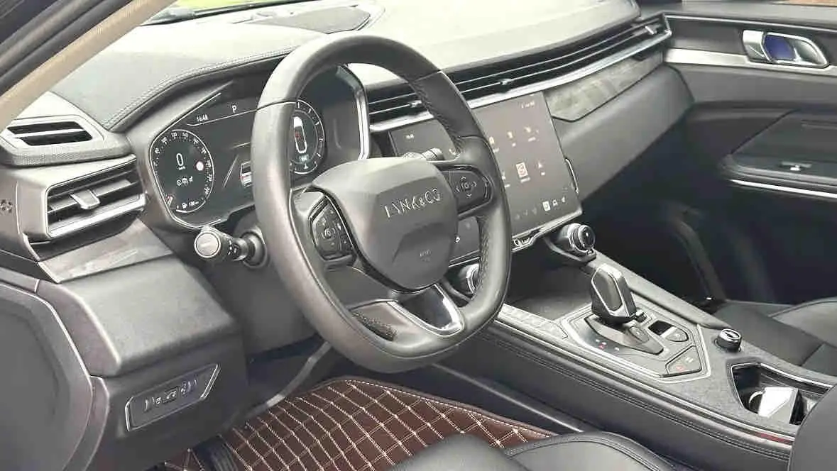LYNK&amp;CO 2021 LYNK&amp;CO 01 2.0TD Two-Drive Pro Automatic 2