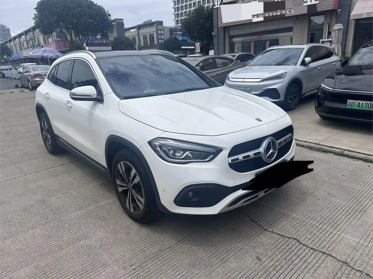 Mercedes Benz 2022 GLA 220 2.0T automatic gear 2