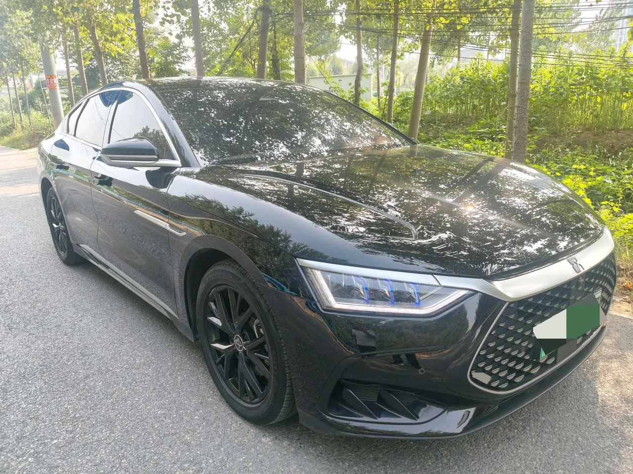 BYD 2023 Han DM-i 1.5T stepless champion version 121KM noble automatic gear 3