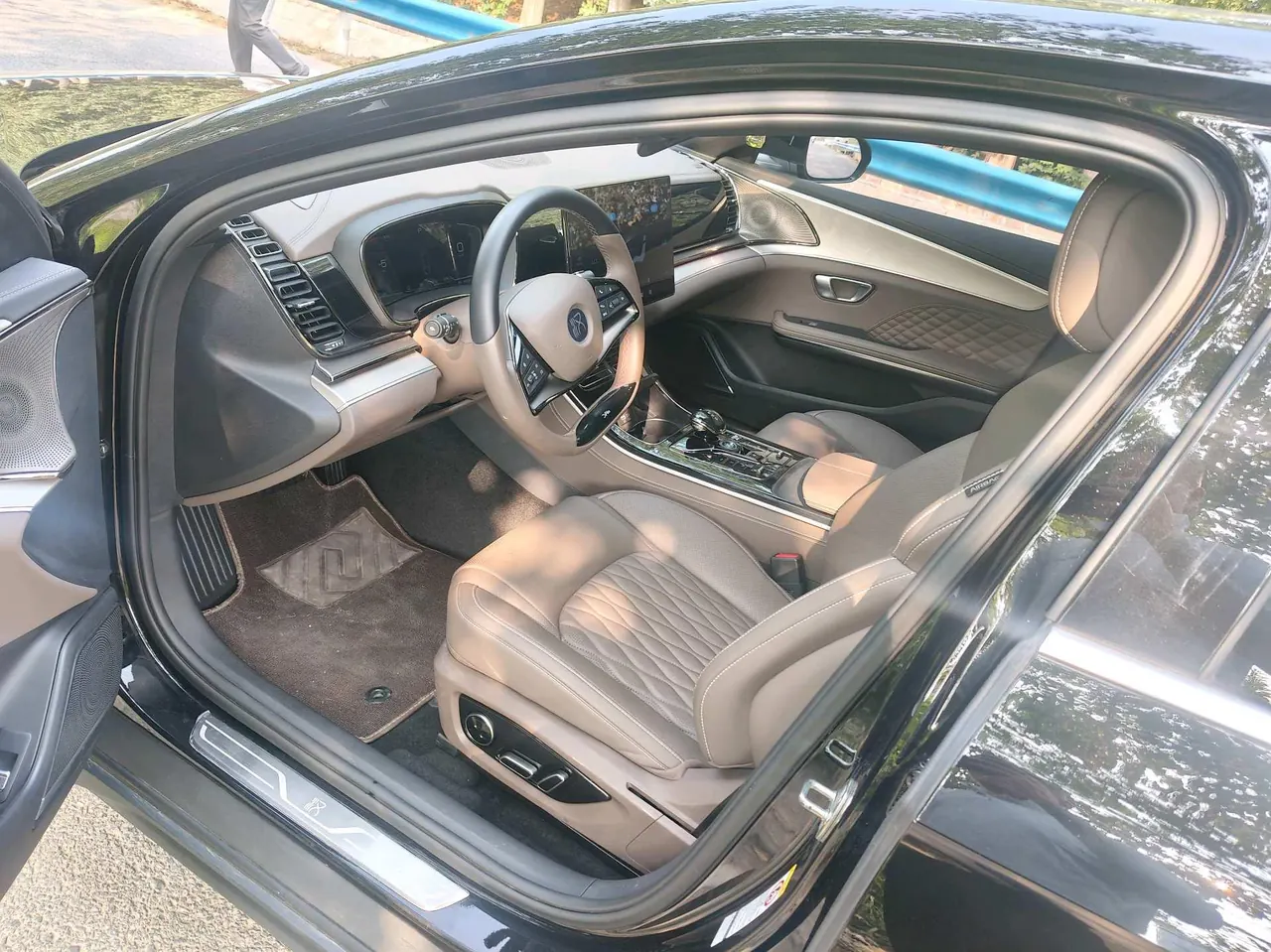 BYD 2023 Han DM-i 1.5T stepless champion version 121KM noble automatic gear 7