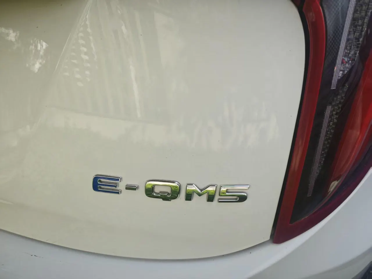 HongQi 2022 E-QM 5 431km Charging Enjoy Edition Automatic Gear 5