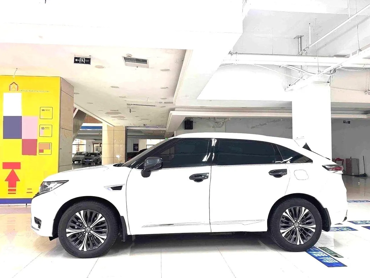 Honda 2020 UR-V 2.0T 370TURBO 4-wheel drive exclusive automatic gear 3