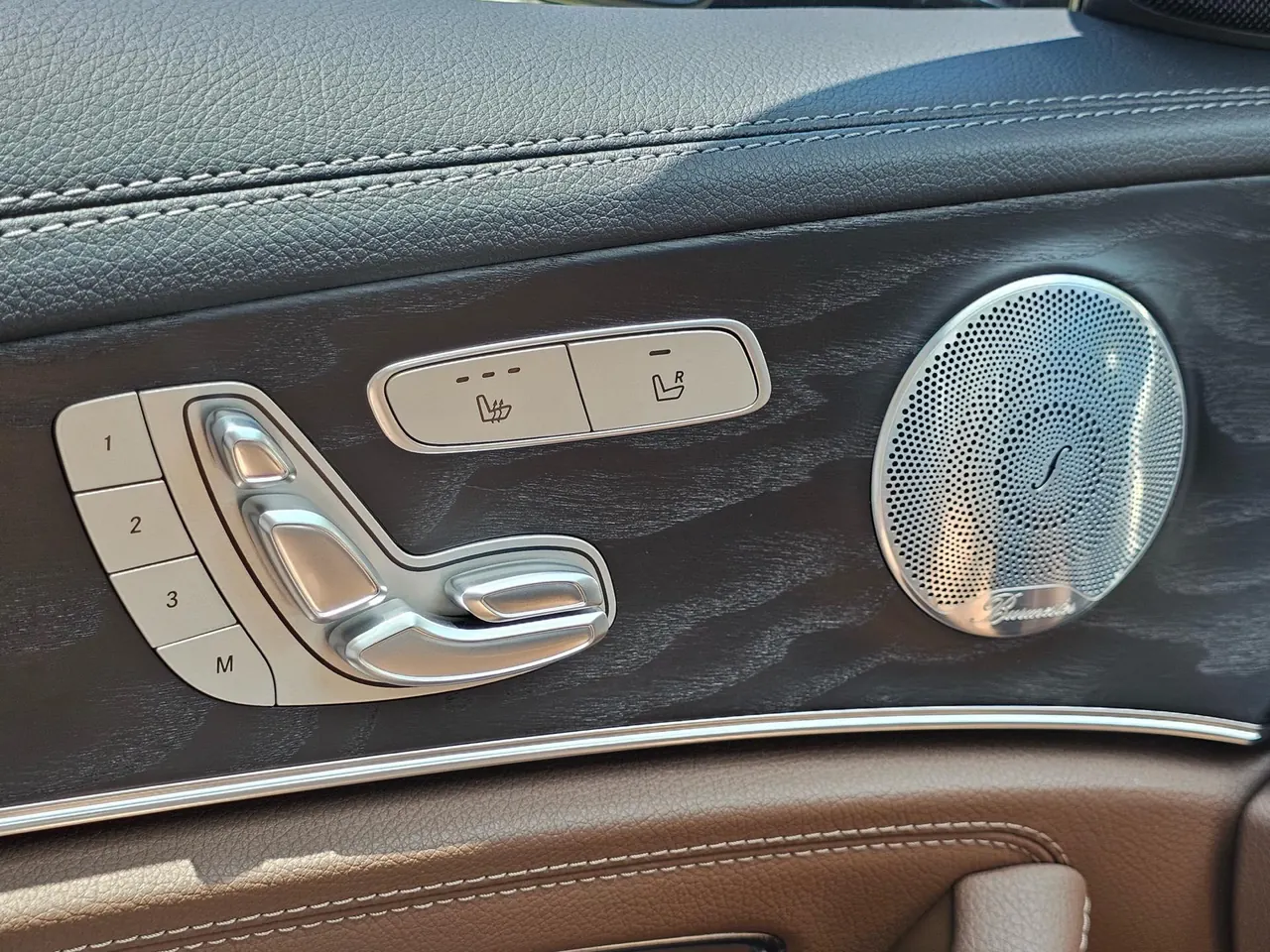 Mercedes Benz E-Class 2020 E 300 L 2.0T Special Edition (Modified) Automatic Gear 4