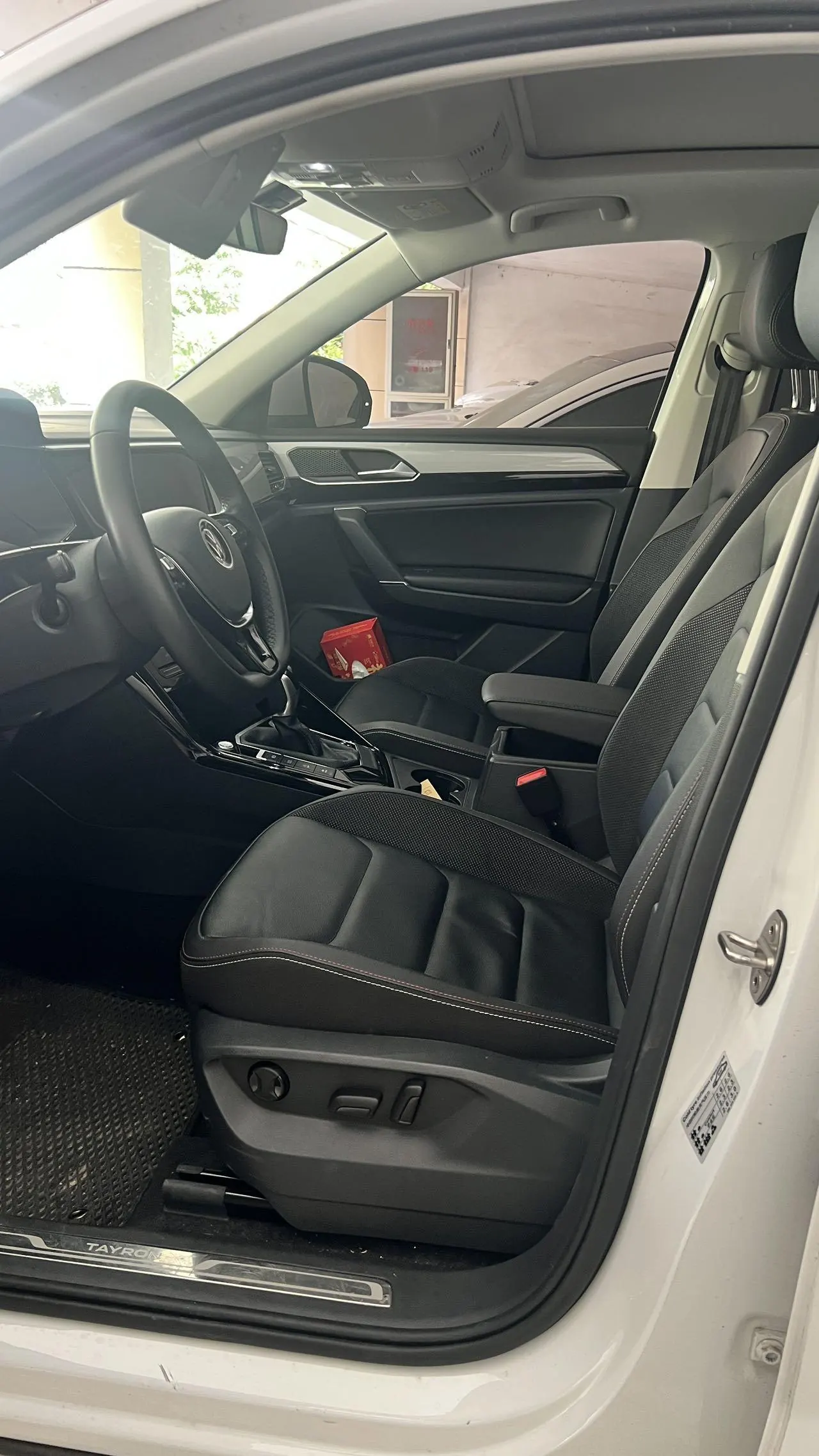 Volkswagen 2020 Tanyue 2.0TSI 330TSI Two-Drive Deluxe Smart Joint Edition Automatic Gear 6