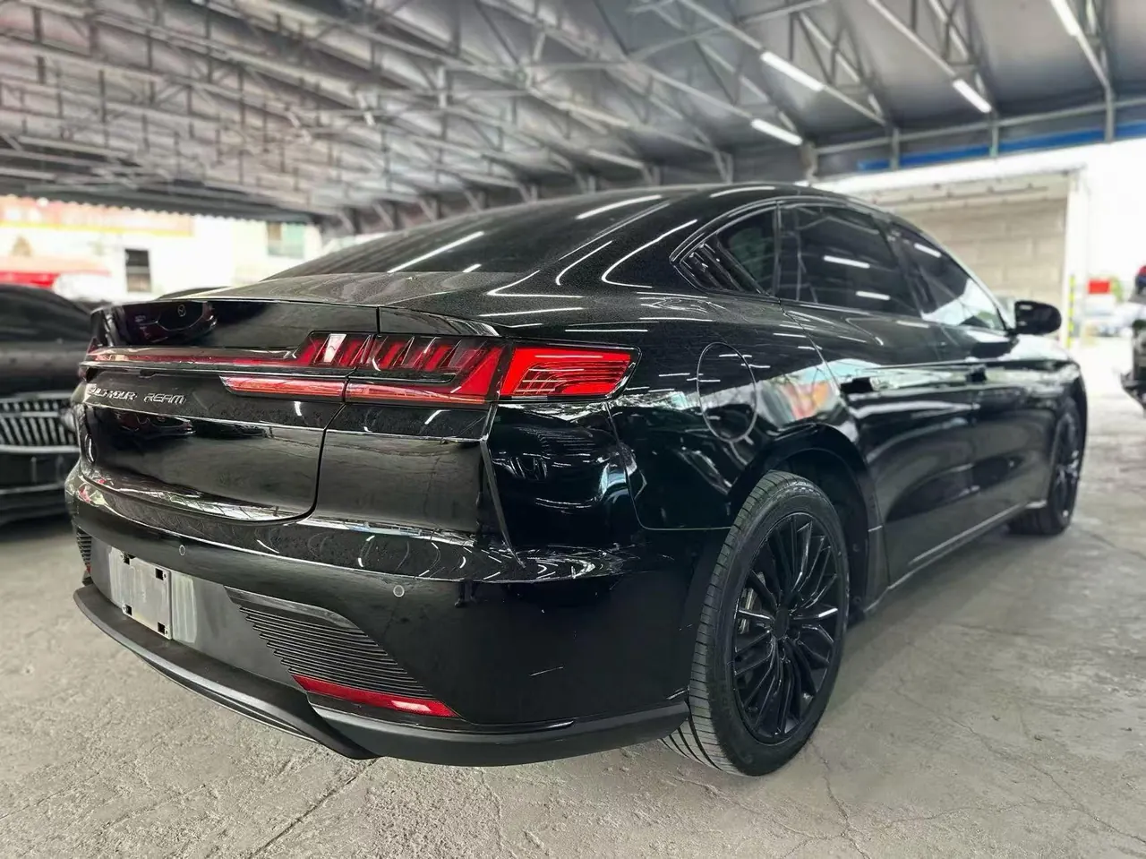 BYD 2020 Han Super Long Endurance Deluxe Automatic Transmission 8