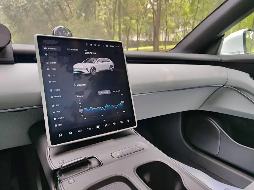 NIO 2024 ET5T 75kWh Touring automatic 12