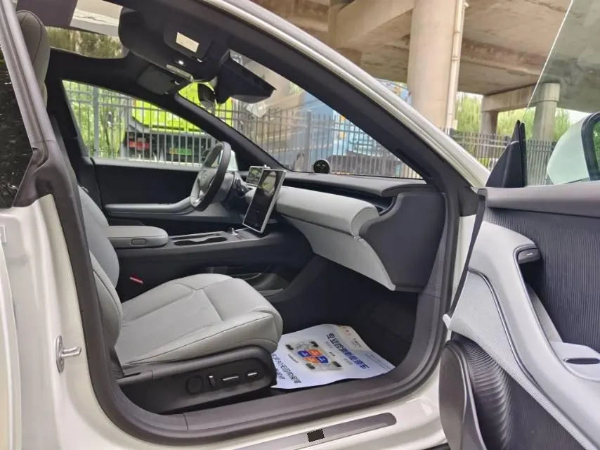 NIO 2024 ET5T 75kWh Touring automatic 16