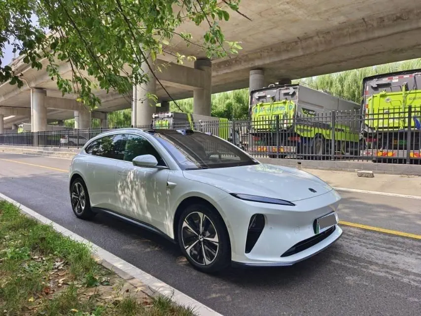 NIO 2024 ET5T 75kWh Touring automatic 6