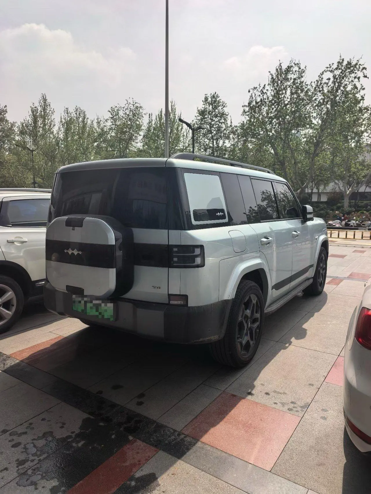 FangChengBao 2025 titanium 7 1.5T stepless 190KM four-wheel drive Ultra version of automatic gear 4