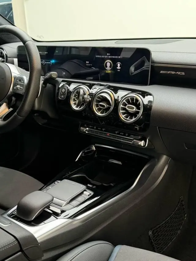 Mercedes Benz Class A AMG (Imported) 2020 A 35 AMG 4MATIC 2.0T Special Edition Automatic Gear 6