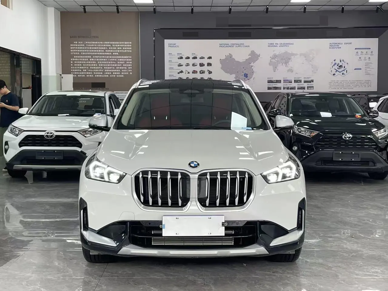 BMW 2023 X1 sDrive20Li 1.5T X Design Package Automatic Transmission 2