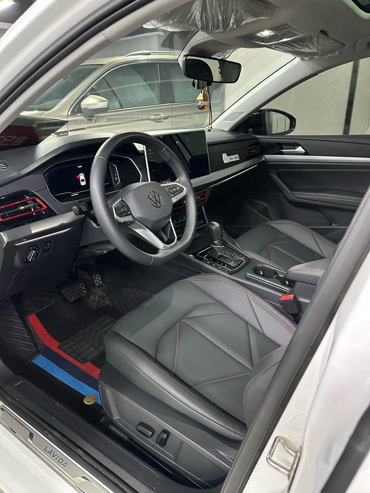 Volkswagen 2023 Lavida 1.5TSI 300TSI Star Leading Edition Automatic Gear 4