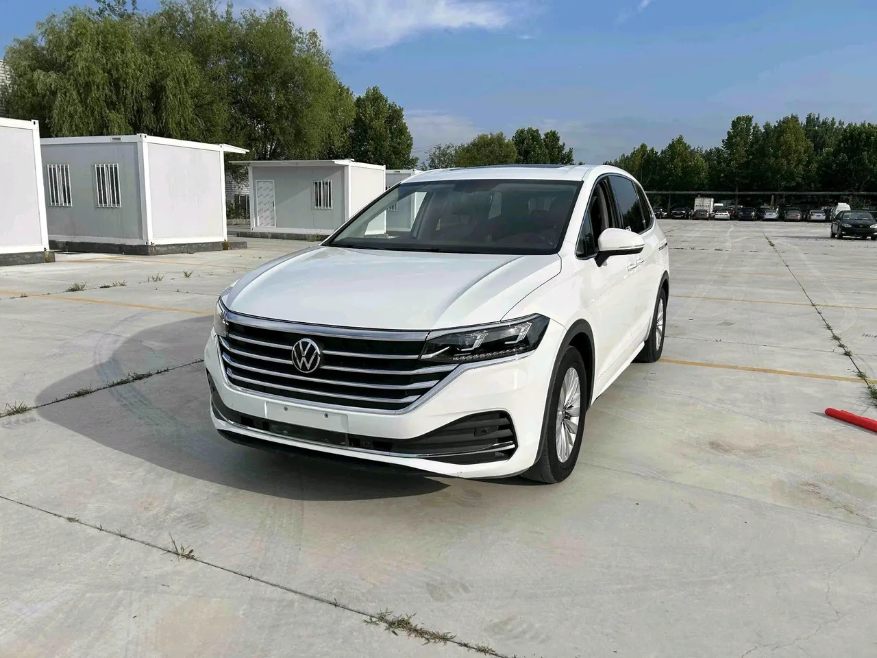 Open image lightbox: Volkswagen 2020 models of Wei ran (Viloran) 2.0TSI 330TSI business edition automatic gear