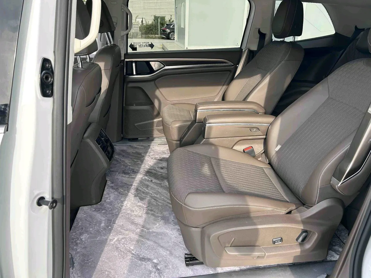 Volkswagen 2020 models of Wei ran (Viloran) 2.0TSI 330TSI business edition automatic gear 4