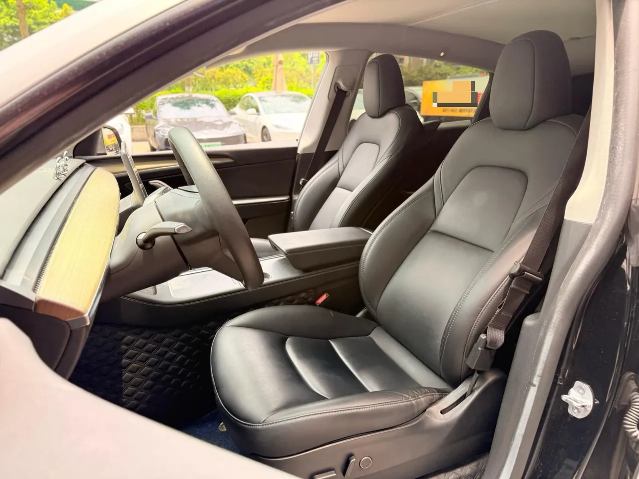 Tesla 2022 Model Y rear-wheel drive version (facelift) automatic gear 4